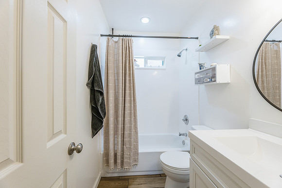 1546 W Pierce St-9911