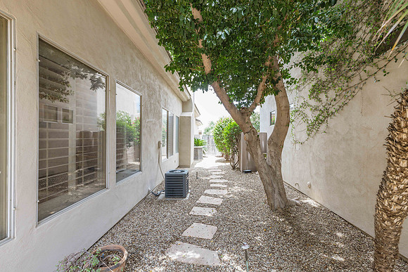 7369 E. Del Acero Dr-2524