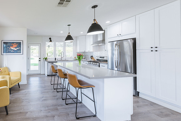 1326 W Roma Ave-