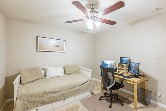 2163 W Flower St-0392