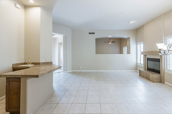 7369 E. Del Acero Dr-2404