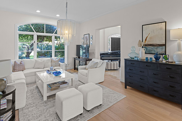 Treasure Cove Dr-8511