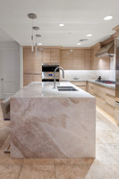 7175 E Camelback Rd 802-0865