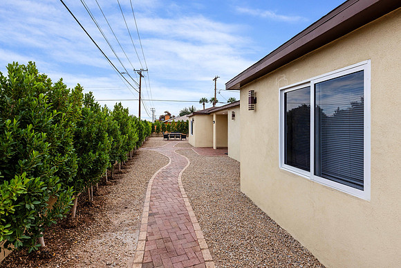 701 W Windsor-1256
