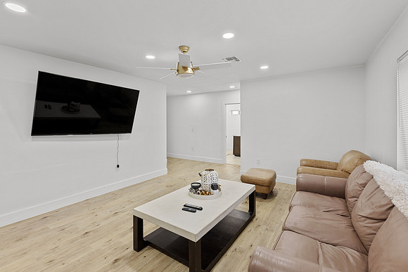 701 W Windsor-1272