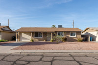 4118 W Orangewood Ave-1865