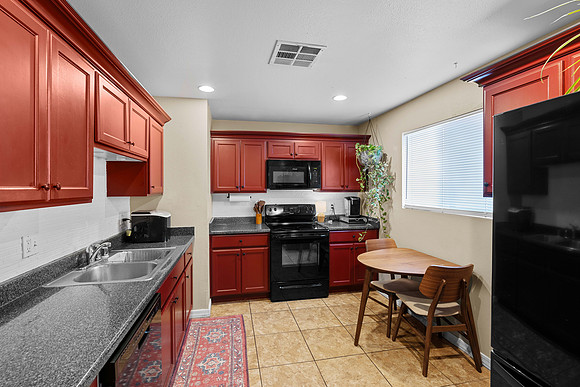 4118 W Orangewood Ave-1734