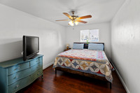 4118 W Orangewood Ave-1776
