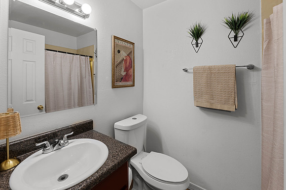 4118 W Orangewood Ave-1812