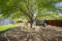 1105 W Willetta--6