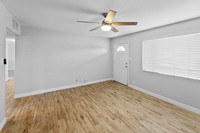 438 E Pierce St -7032