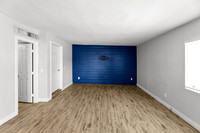 438 E Pierce St -7050