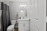 438 E Pierce St -7080