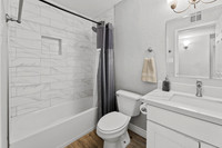438 E Pierce St -7086