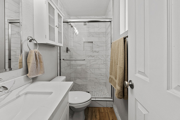 438 E Pierce St -7095