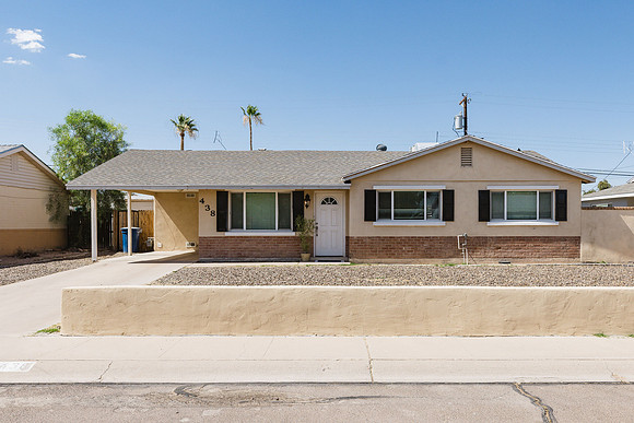 438 E Pierce St -7007