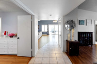 2309 W Port Royal-8290