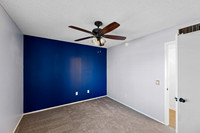 2309 W Port Royal-8323