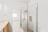 4533 N 22nd St 211-8445