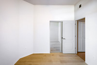 4533 N 22nd St 211-