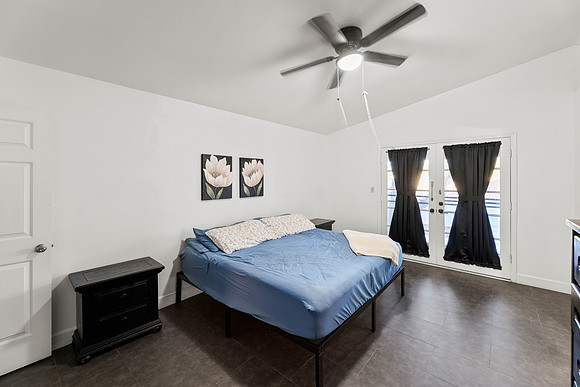 1457 N Hobson-9143