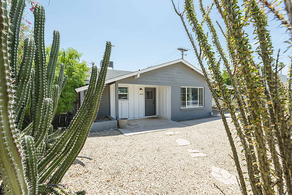 1421 N Sunset-0093