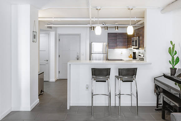 535 West Thomas Road 503-9164
