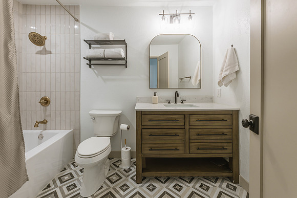 14037 N 57th St --11