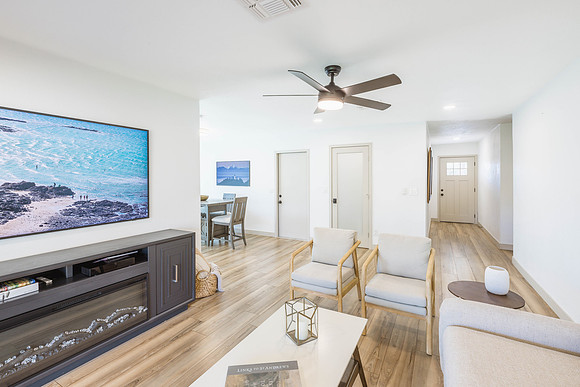14037 N 57th St --8