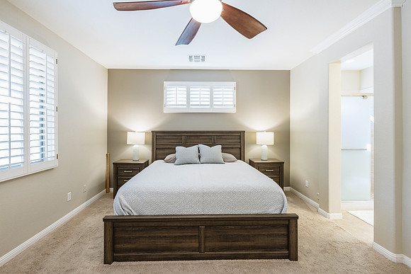 1147 E Temple Ct-0868