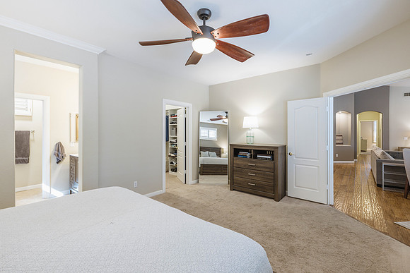 1147 E Temple Ct-0873