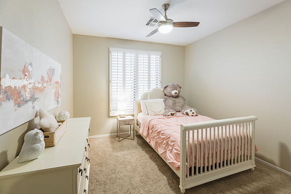 1147 E Temple Ct-0882