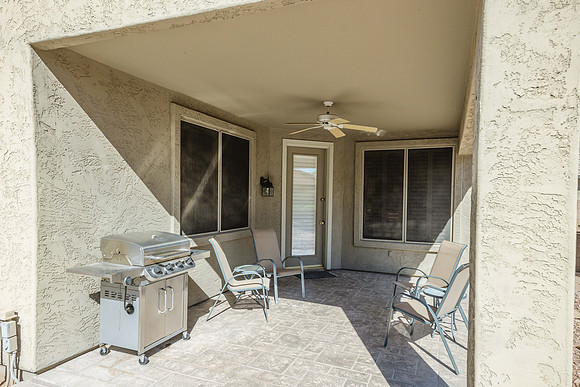 1147 E Temple Ct-0906