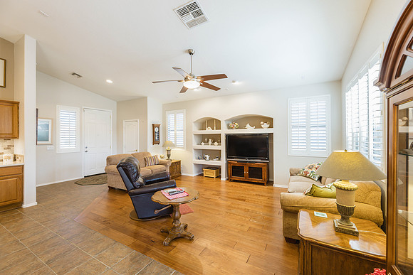 4243 E Torrey Pines Ln-2272