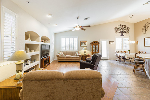 4243 E Torrey Pines Ln-2267