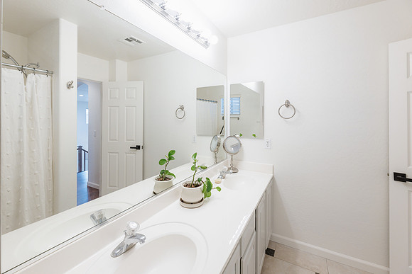 4713 E Woburn Ln-4659