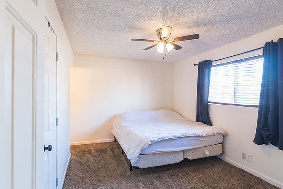 315 E 9th St-22