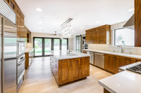 6040 N 22nd Pl--6