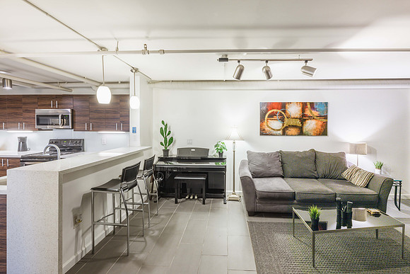 535 West Thomas Road 503--2