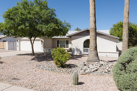 12220 N 49th Pl -7988