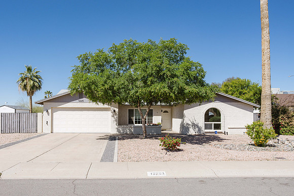 12220 N 49th Pl -7983