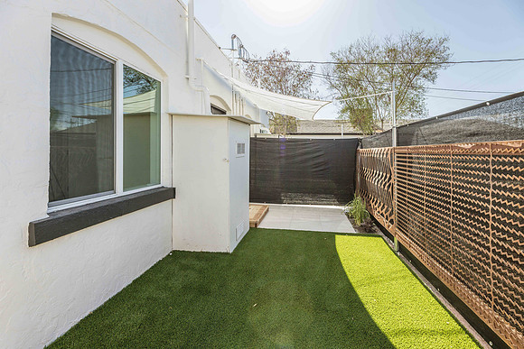 1126 E Polk - Unit B-5671