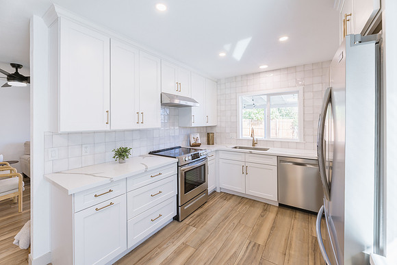14037 N 57th St --6