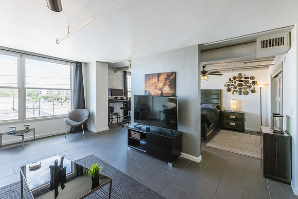 535 West Thomas Road 503--5