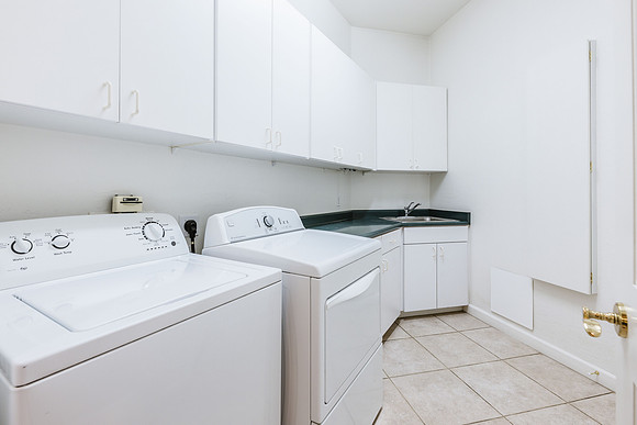 7369 E. Del Acero Dr-2320