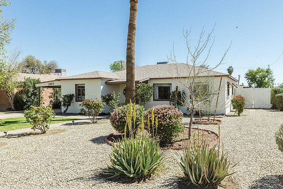 2163 W Flower St-0664
