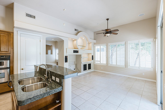 7369 E. Del Acero Dr-2505
