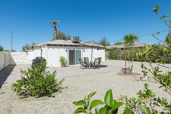 2163 W Flower St-0640