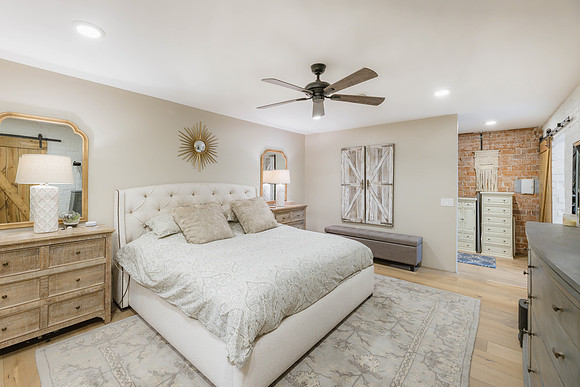 2111 W Mulberry Dr-8124