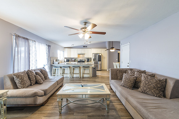 1642 W Chilton st-37
